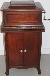 LATE 19TH C. REGINA MUSIC BOX, DOUBLE COMB,