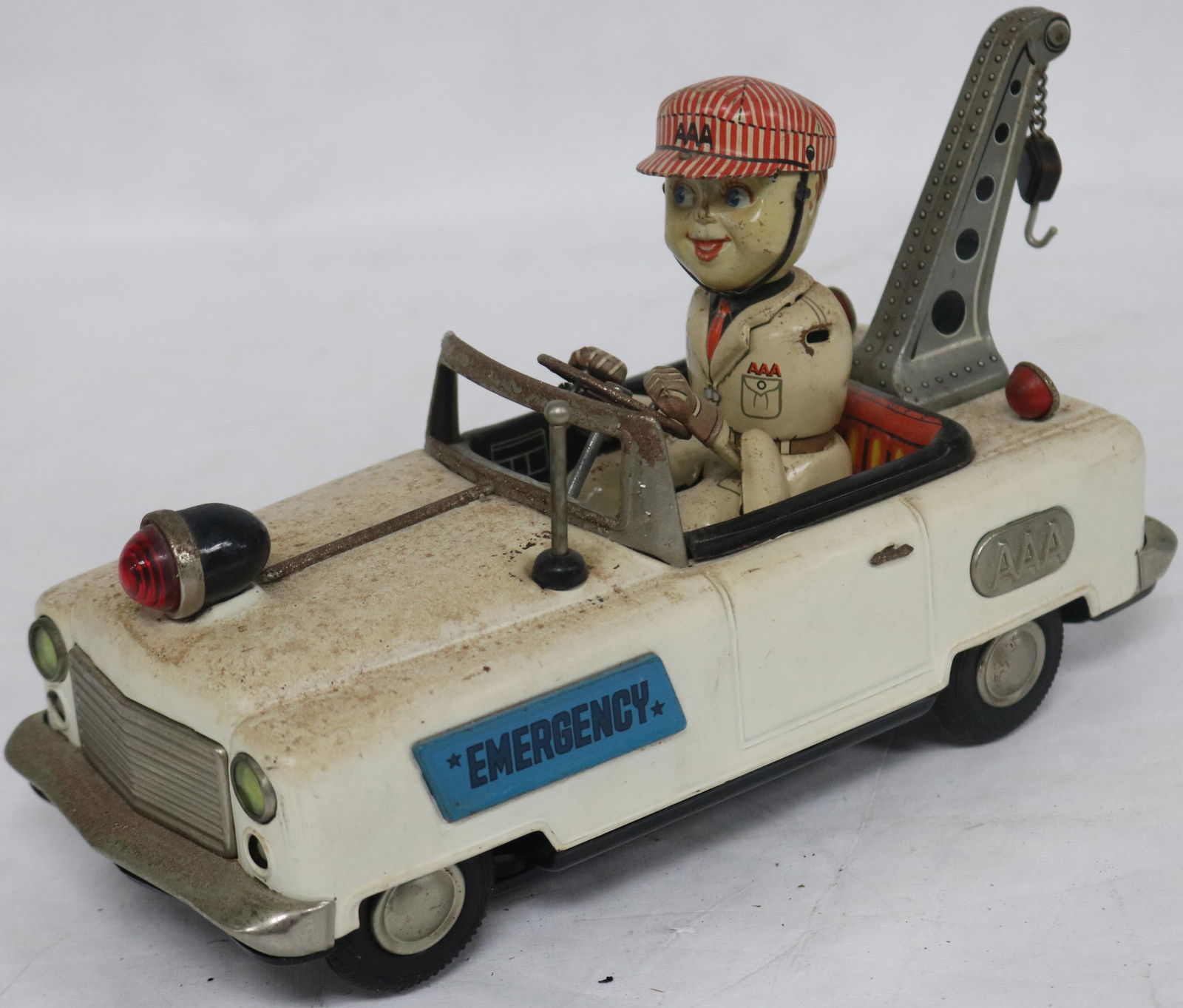 LITHO TIN AAA TOW TRUCK WITH DRIVER, BATTERY (1 of 4)