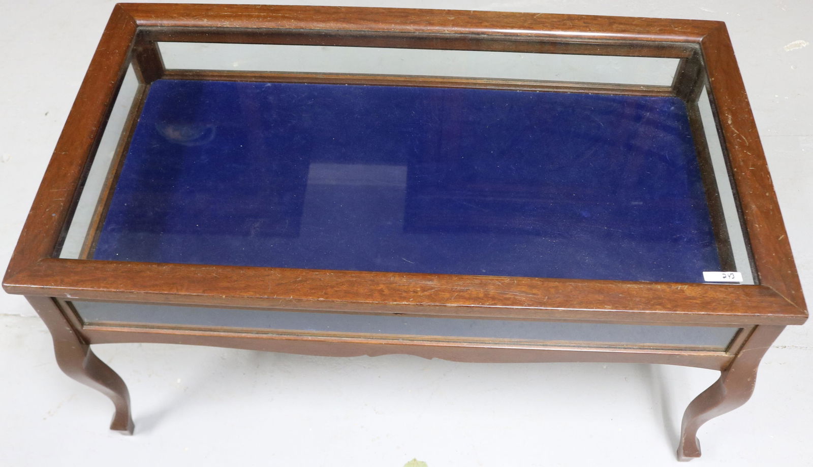 CUSTOM MAHOGANY COFFEE TABLE, VITRINE, GLASS TOP (1 of 3)