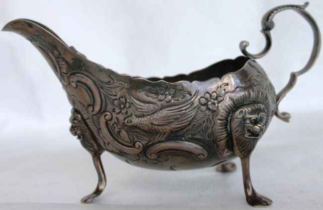 LATE 19TH C. IRISH COIN SILVER CREAMER,: LION HEADS, MADE BY JOHN MORTON, 6 3/4" L, 4" H, 6.14 TROY oz