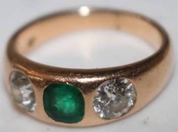 18K TESTED DIAMOND & EMERALD RING, 2 APPROX. 1/2