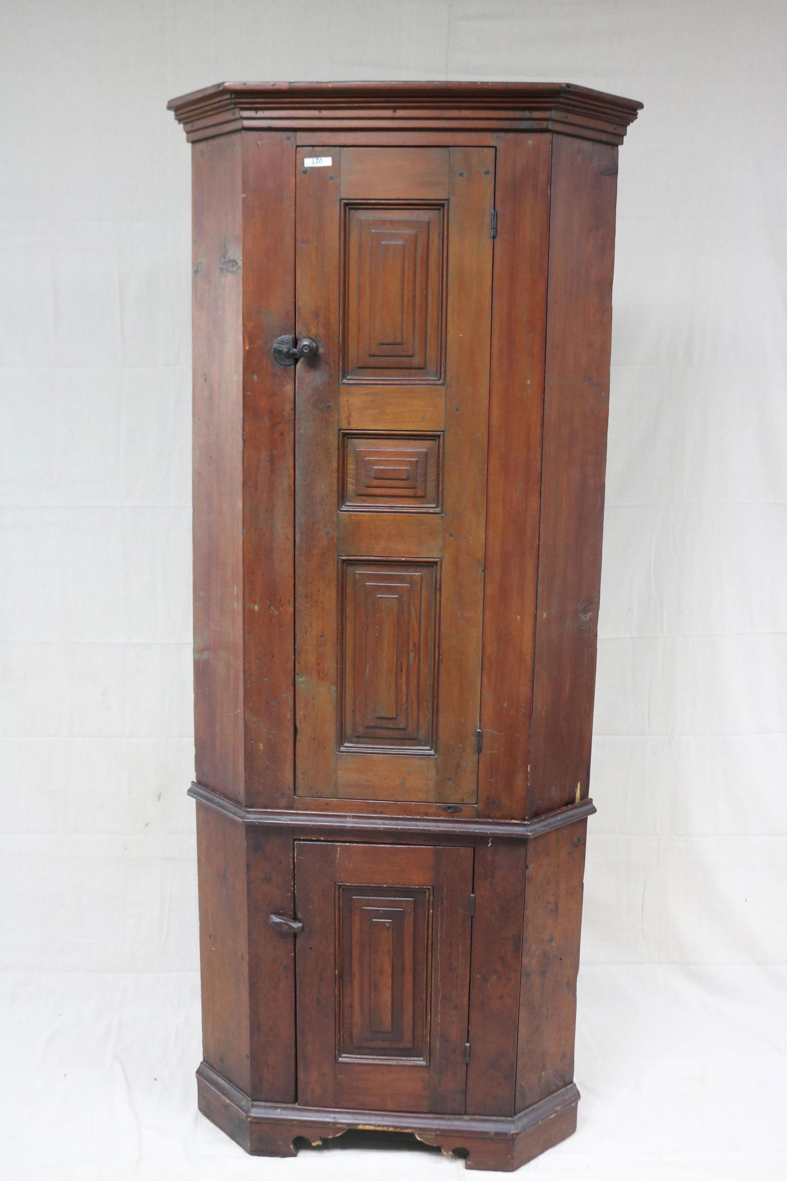 19TH CENTURY DIMINUTIVE TWO PART CORNER CUPBOARD (1 of 6)