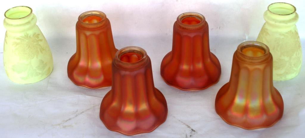 6 OLD ELECTRIC SHADES, TO INCLUDE: SET OF 4 CARNIVAL GLASS SHADES BY LIGHTOLIER, TOGETHER WITH ACID CUT BACK CUSTARD SHADES, ONE WITH CRACK, 5 1/2" H