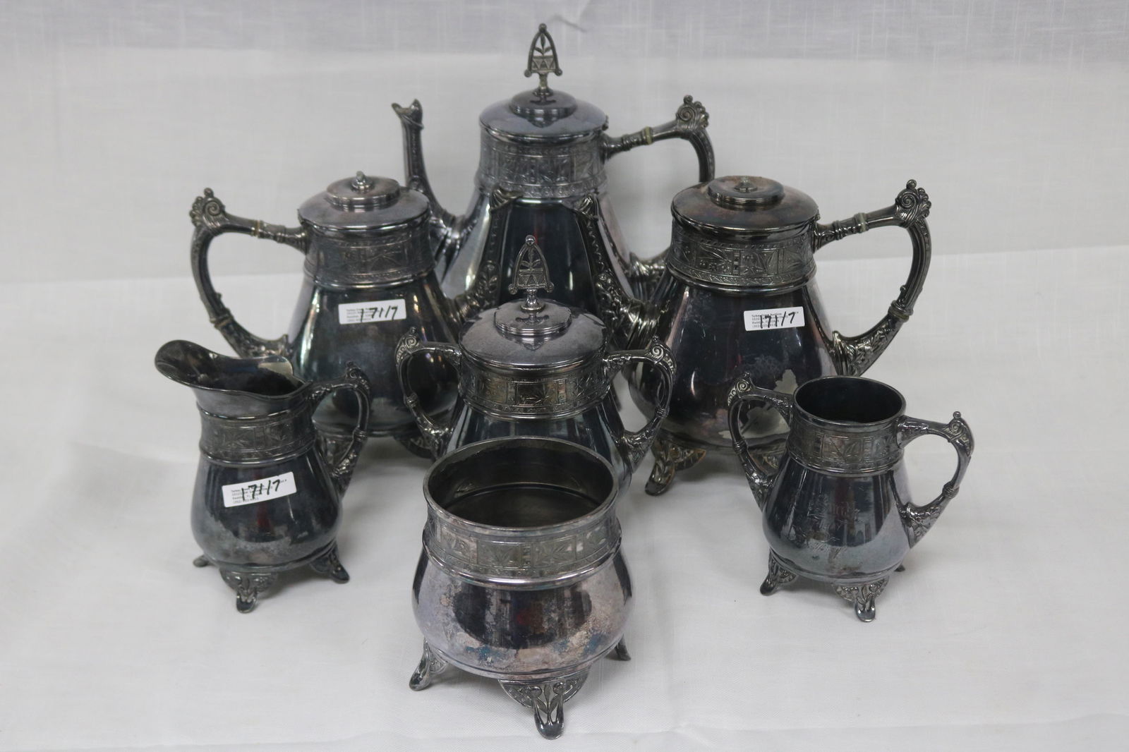 PAIRPOINT SEVEN PIECE SILVER PLATE TEA/COFFEE SET (1 of 4)