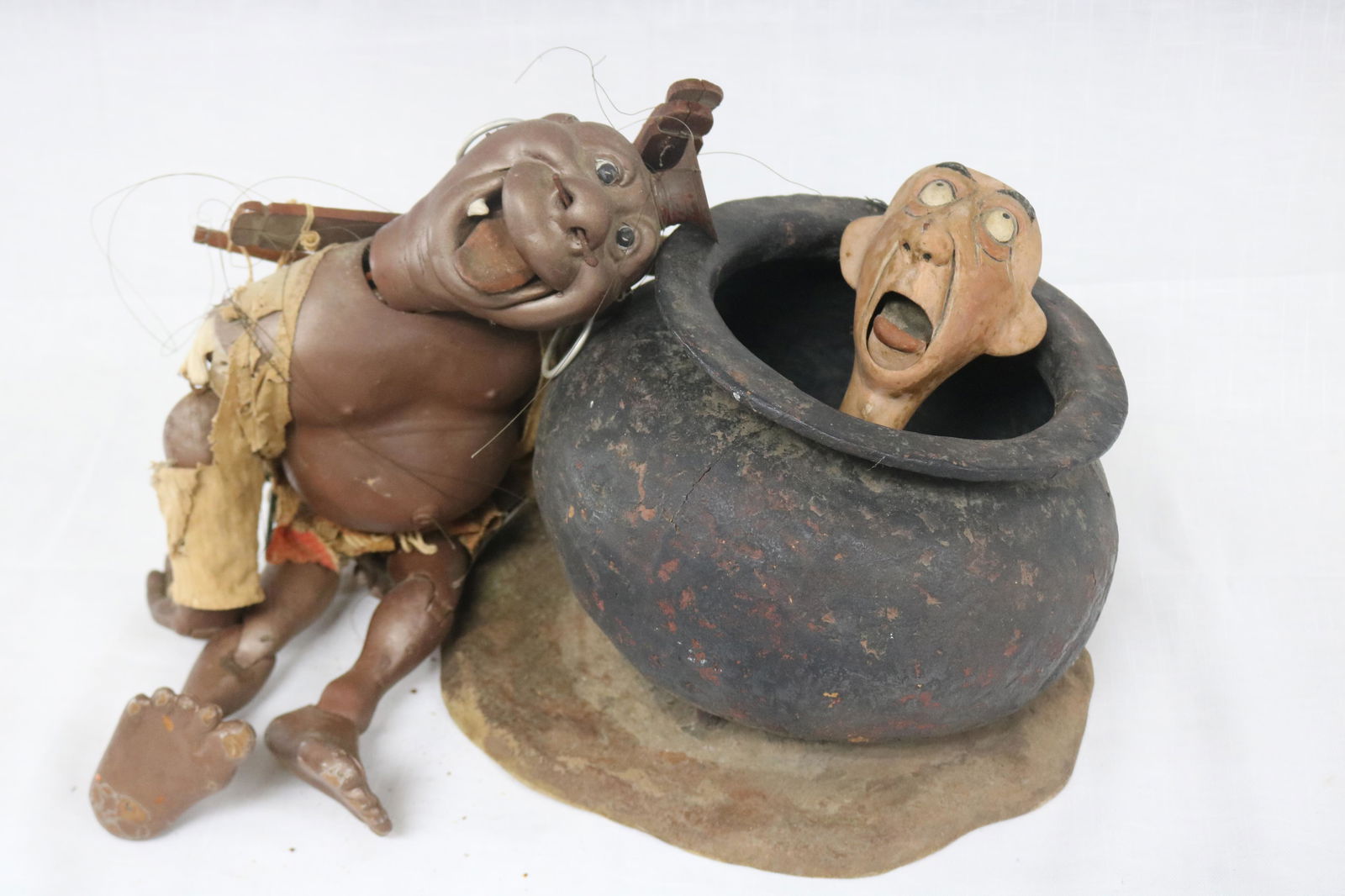 UNUSUAL 20TH CENTURY COMPOSITION MARIONETTE (1 of 3)