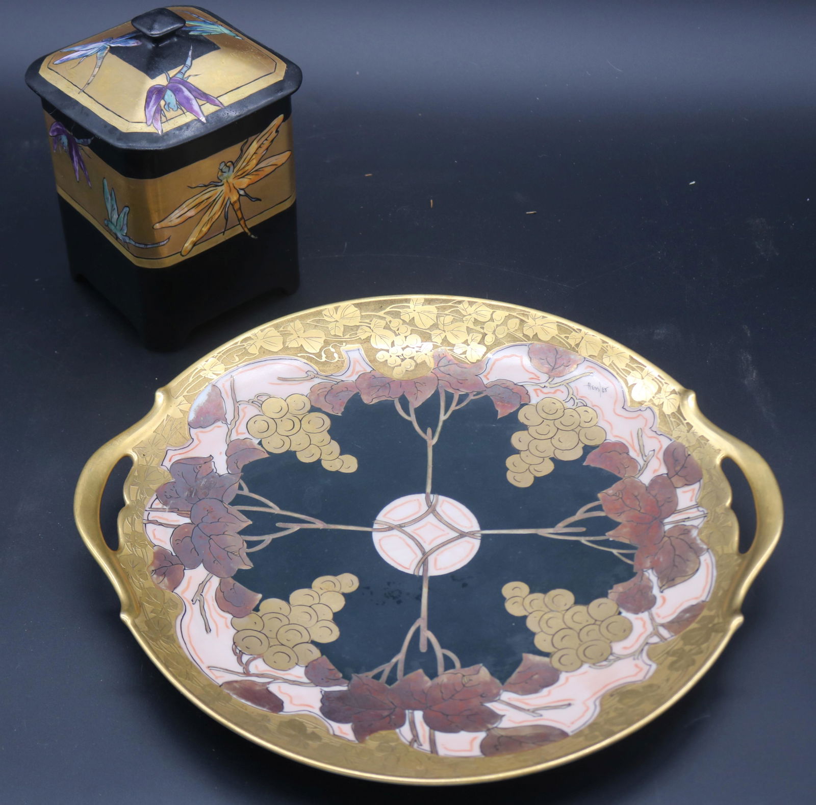 PICKARD HAND PAINTED LIMOGES HANDLED TRAY, GRAPE (1 of 4)