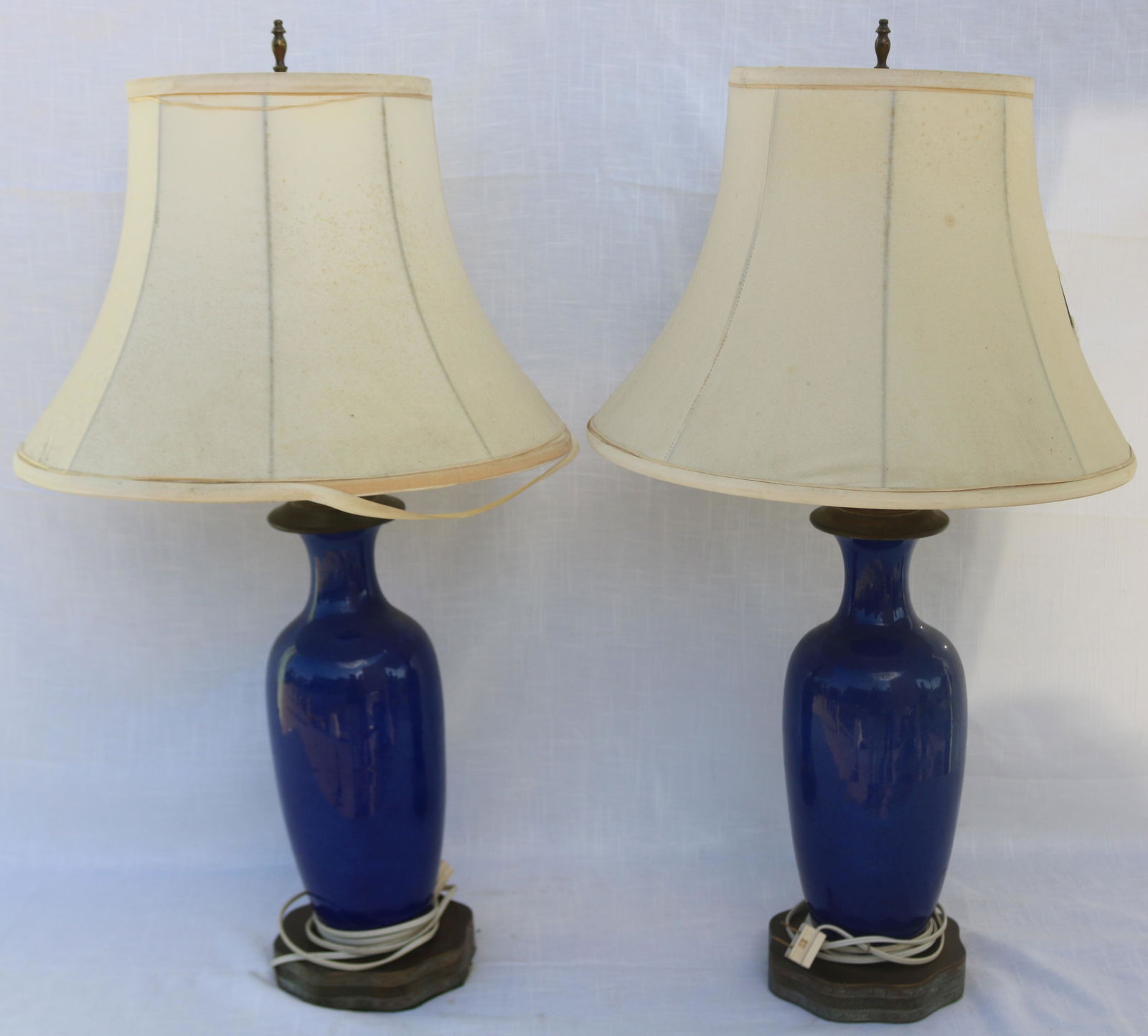 PAIR OF DEEP BLUE PORCELAIN URN SHAPE LAMPS, VASE (1 of 2)
