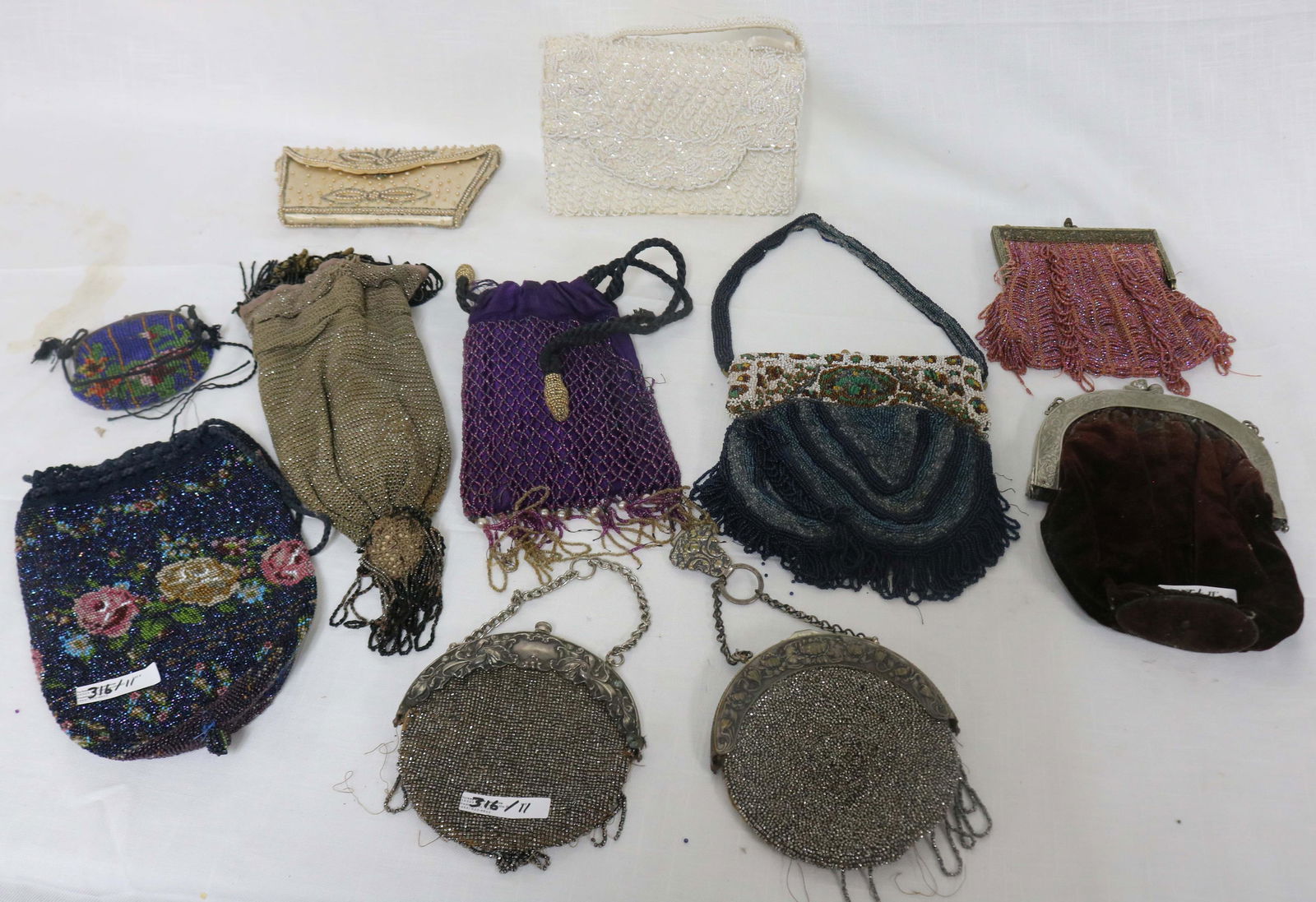 LOT 11 MISC. BEADED CLOTH & OTHER EVENING BAGS, (1 of 5)