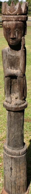 CARVED TRIBAL TOTEM OF MALE KING FIGURE,: 61 3/4" H, SHOWS WEATHERED SURFACE