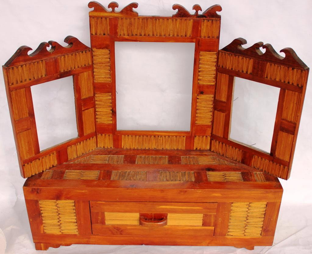 EARLY 20TH C. TRAMP ART MATCHSTICK INLAY: DRESSER BOX, WITH PICTURE FRAME BACKSPLASH, 23 1/2" H, 26" W, 8" D