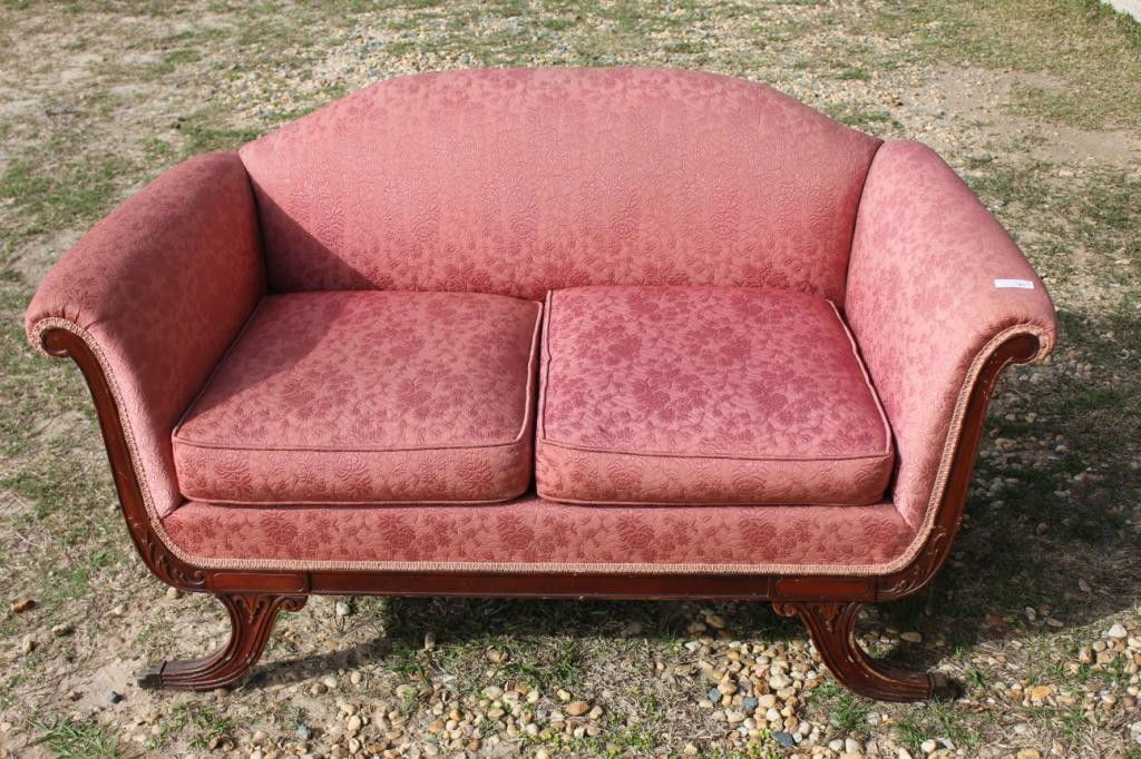 CUSTOM MAHOGANY DUNCAN PHYFE: STYLE LOVESEAT, 31" H, 55" W, 29 1/2" D