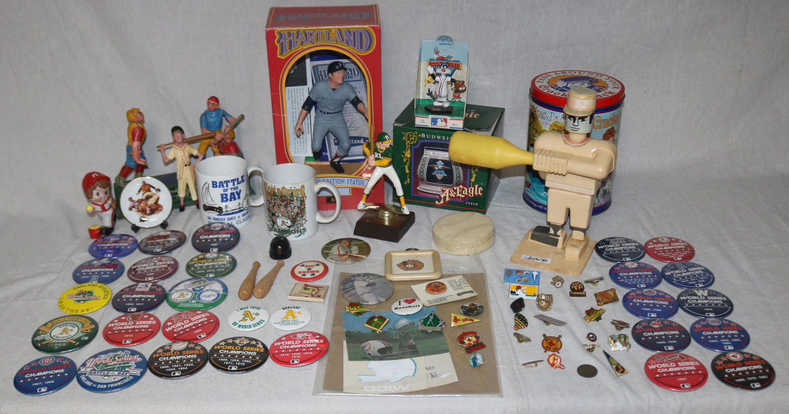 APPROX. 80 MISC. BASEBALL MEMORABILIA ITEMS,: BUTTONS, PINS, MUGS, FIGURES, MECHANICAL BANK, ETC.