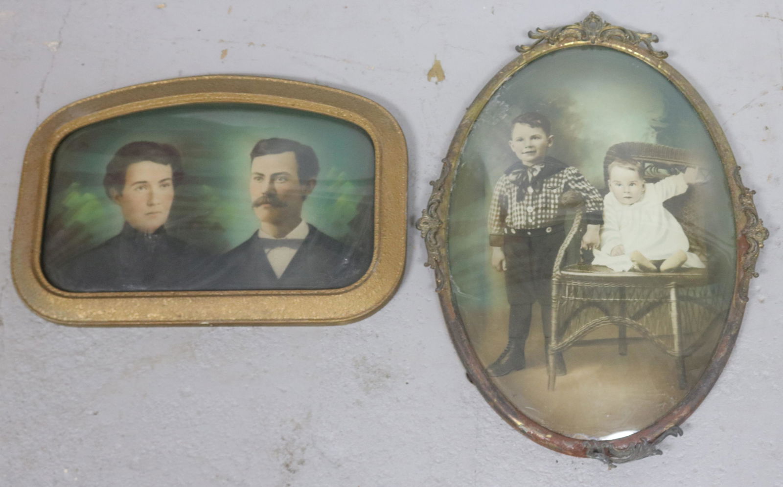 2 OLD FRAMED PLATES, CHILDREN IN CONVEX FRAME, (1 of 1)