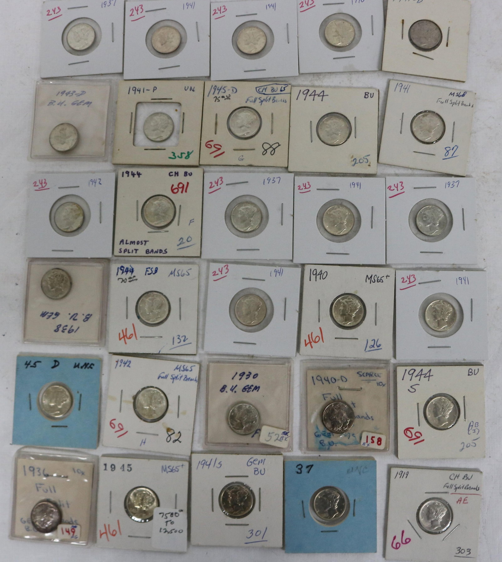 COLLECTION OF 30 UNCIRCULATED MERCURY DIMES,: VARIOUS DATES, MOST FROM 1940s
