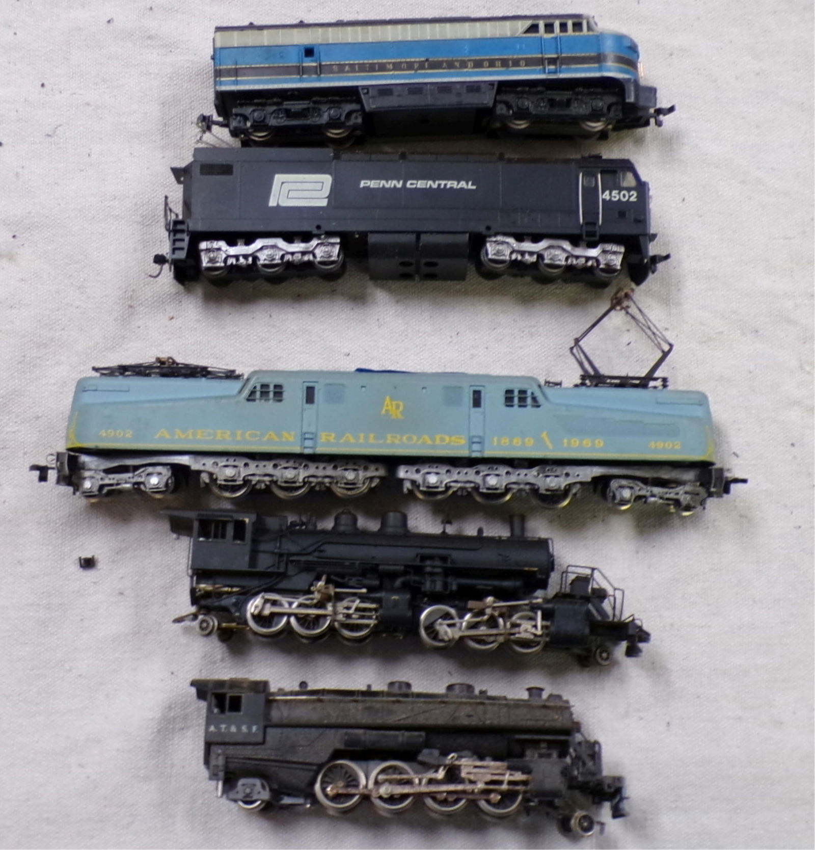 MISC. "HO" LOCOMOTIVES (1 of 3)