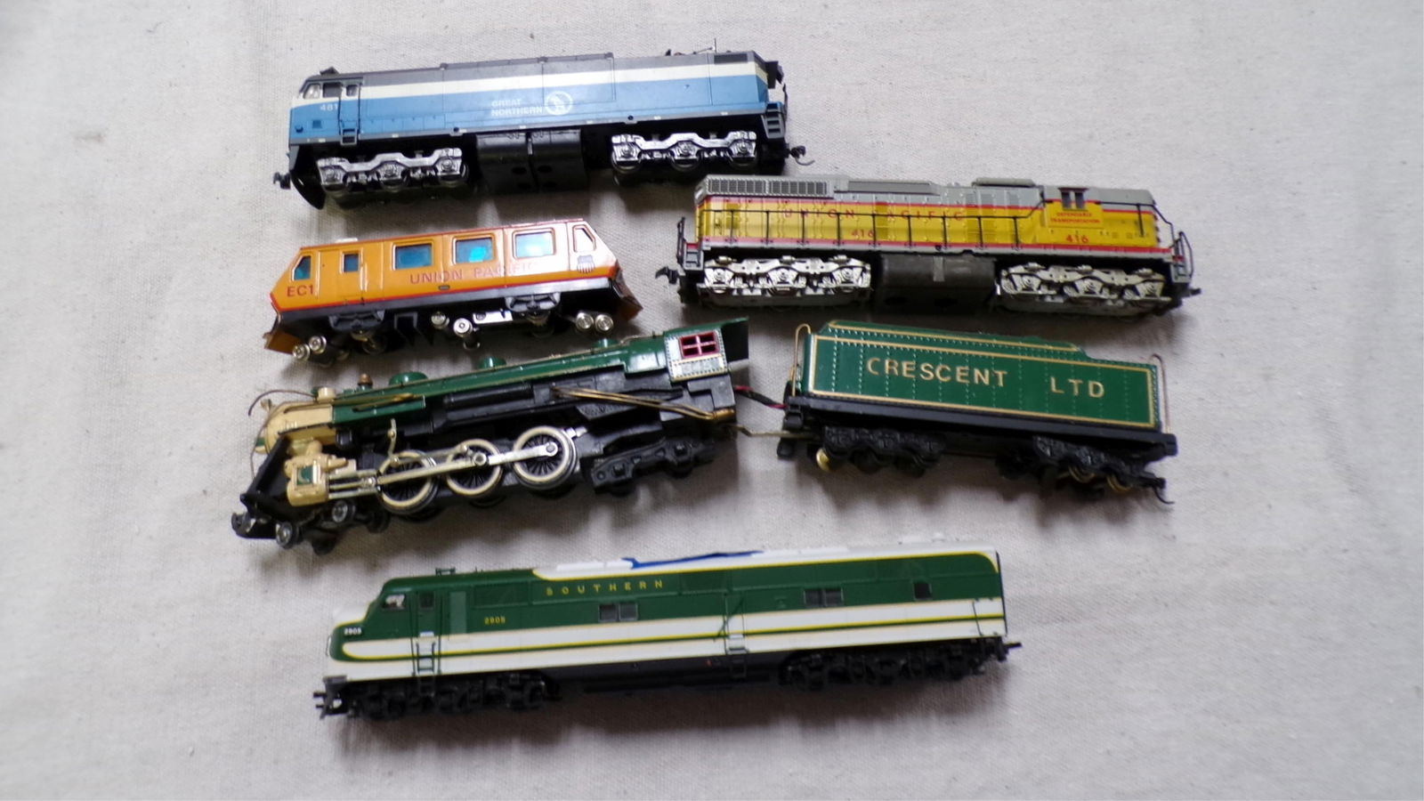 MISC. "HO" LOCOMOTIVES (1 of 4)