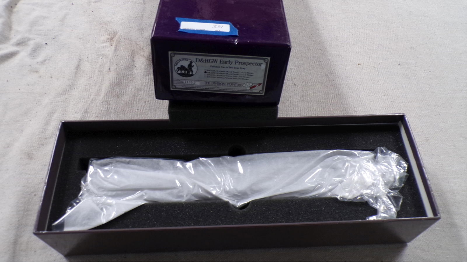 DIVISION POINT EARLY PROSPECTOR D+RGW PULLMAN CAR (1 of 2)