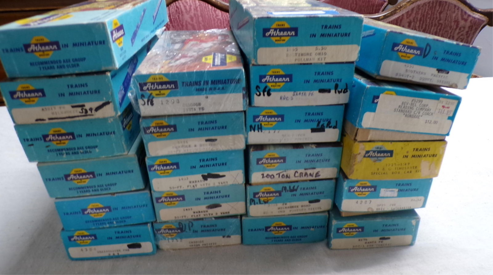 LOT ATHEARN MODEL KITS "HO" SCALE, 22 PACKAGES (1 of 5)