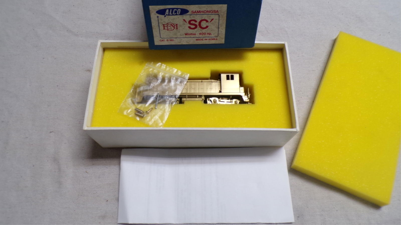 "HO" BRAS ALCO MODELS 'SC' WINTON 600 HP CAT (1 of 5)