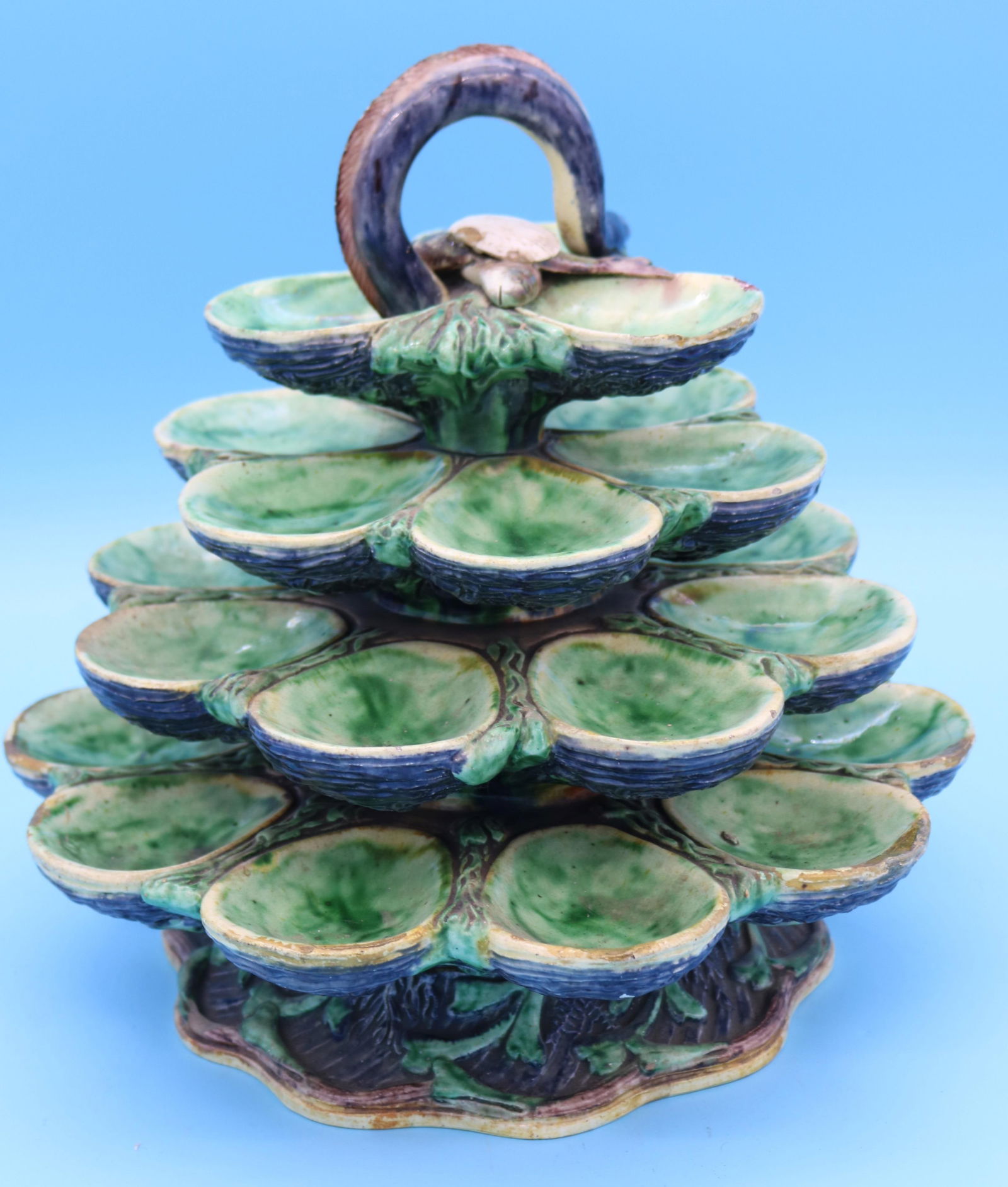 UNUSUAL MAJOLICA 4 TIERED SHELL FORM LAZY SUSAN (1 of 5)