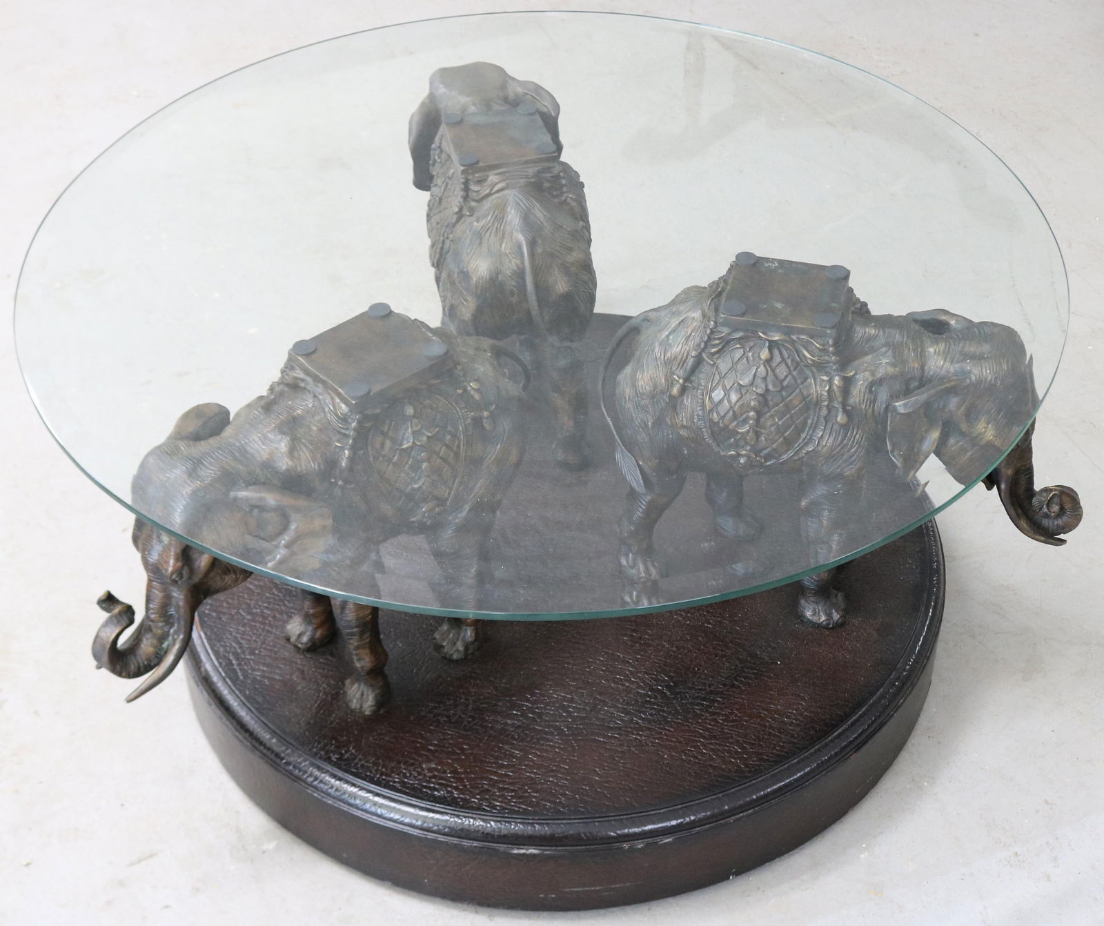 CONTEMPORARY MAITLAND SMITH COFFEE TABLE WITH 3 (1 of 2)