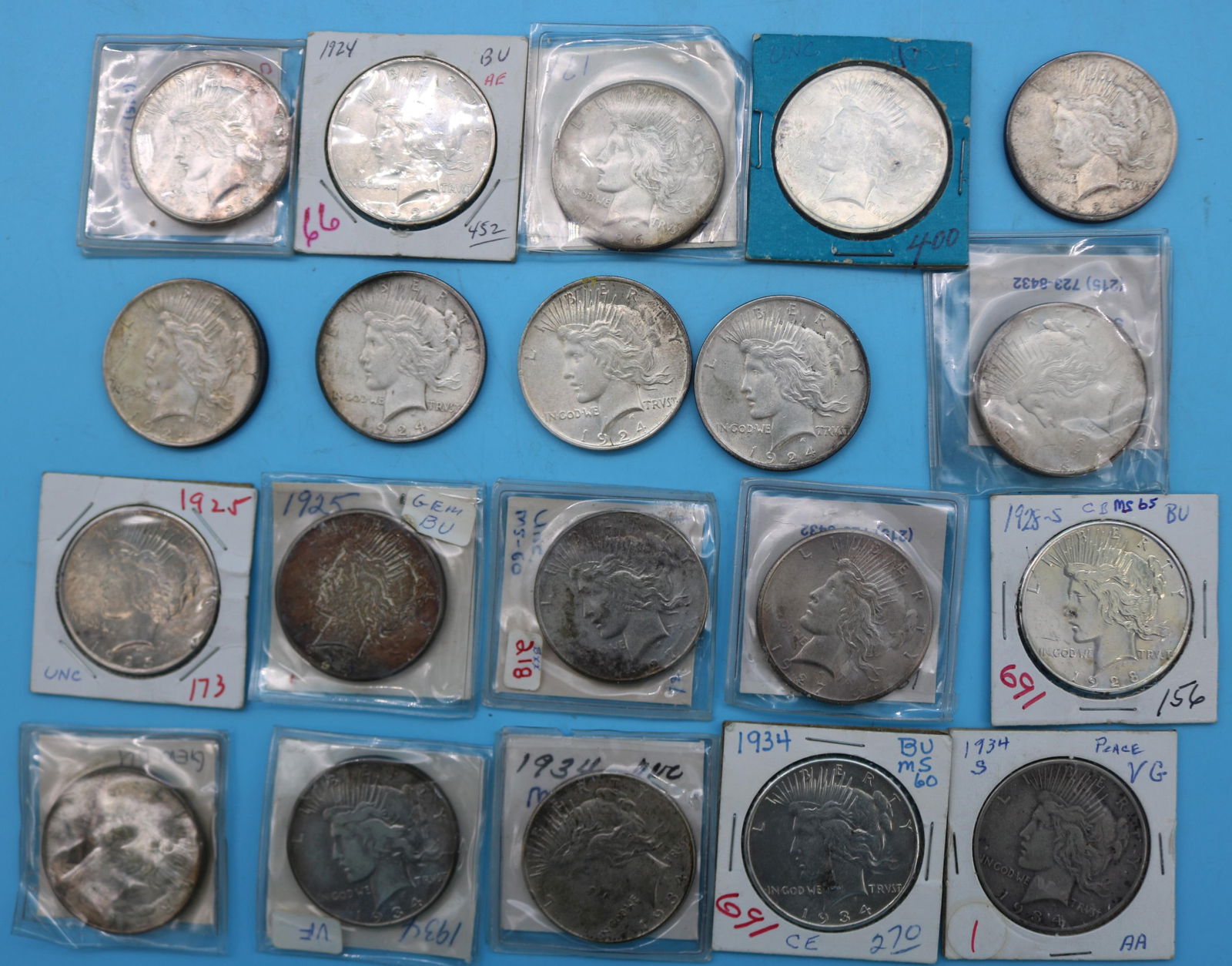 20 PEACE SILVER DOLLARS (1) 1923 AU/UNC, (7) (1 of 10)