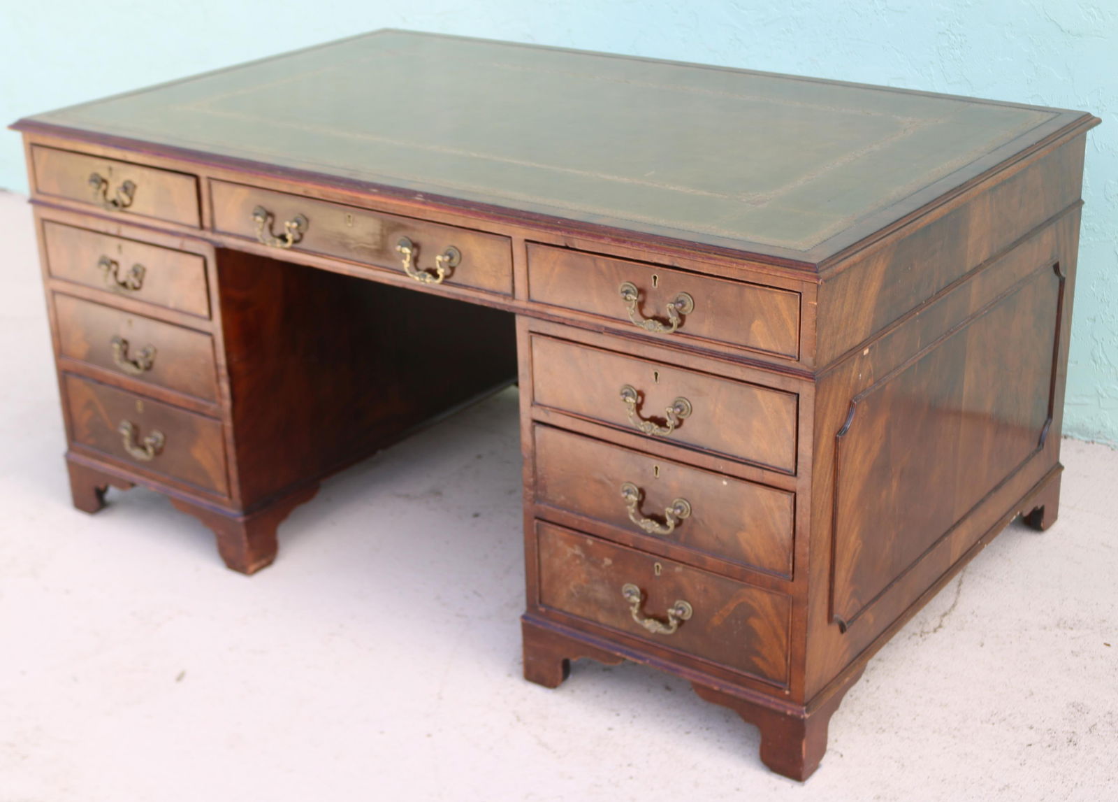 CUSTOM MAHOGANY REGENCY STYLE PARTNERS STYLE (1 of 3)