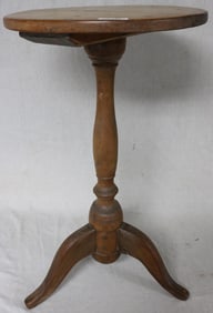 EARLY MAPLE CANDLE STAND, ROUND TOP, TURNED