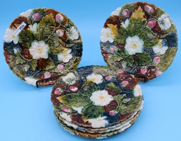 7 MAJOLICA PLATES, 8 5/8" DIA., LEAF, STRAWBERRY