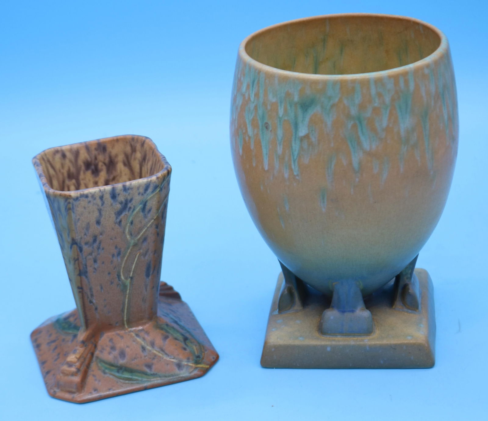 2 ROSEVILLE FUTURA VASES, 5 1/4" & 7 3/4" H, NO (1 of 2)