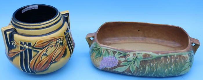 2 PCS. PAPER LABEL ROSEVILLE, 6 1/2" LAUREL VASE