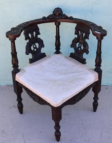 LATE 19TH C. CARVED CORNER CHAIR, WALNUT, LARGE