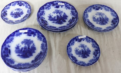 12 FLO BLUE PLATES "SCINDE" PATTERN, (2) 10 1/2"