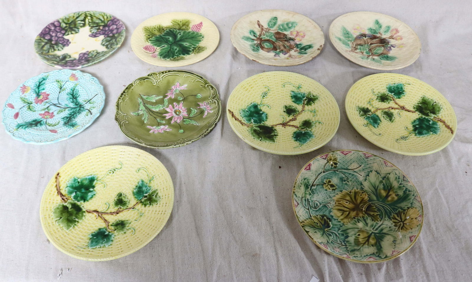 COLLECTION OF 10 MAJOLICA PLATES, 8 1/2", 19TH (1 of 4)