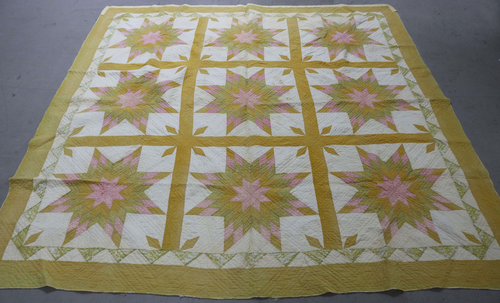 OLD HAND SEWN QUILT, 9 STAR DESIGN, SHOWS SOME (1 of 4)