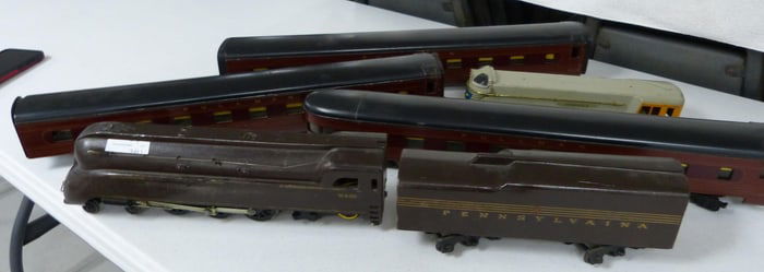 COLLECTION OF PRE WAR TRAINS TO INCLUDE