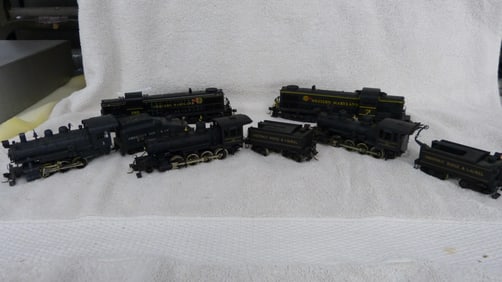 LARGE LOT HO LOCOMOTIVES & TENDERS, VARIOUS