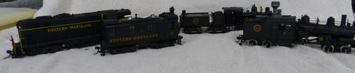GREAT LOT LOCOMOTIVES & TENDERS, VARIOUS