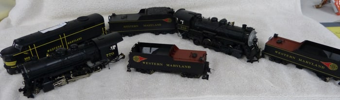 GREAT LOT LOCOMOTIVES & TENDERS, VARIOUS