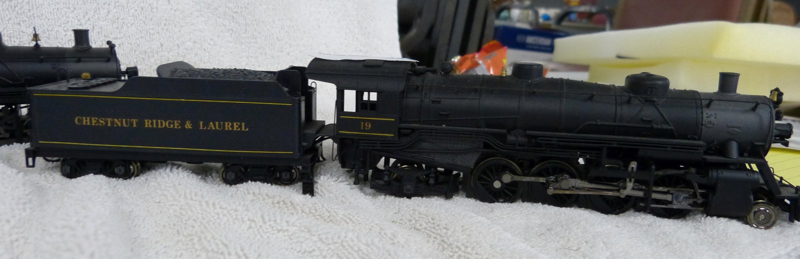 GREAT LOT LOCOMOTIVES & TENDERS, VARIOUS: CONDITIONS. SOLD AS IS.