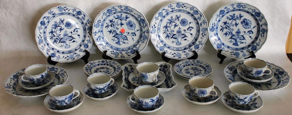 LOT OF 29 PCS. OF BLUE & WHITE ONION MEISSEN,: MANY WITH CROSS SWORDS MARK, CUPS, SAUCERS, SMALL & LARGE PLATES, SERVING DISH, SOME SHOW CHIPS
