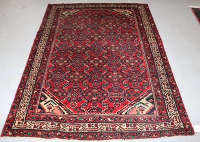 RUG #399, HOSSEINABAD 6’ 9??  X 4’ 10