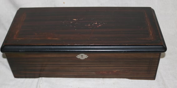 SWISS MUSIC BOX, 12  TUNES, SINGLE COMB ALL IN
