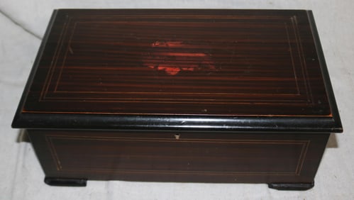 SWISS MUSCI BOX, 8 TUNE, GODFREY & CO, GEOVIN,