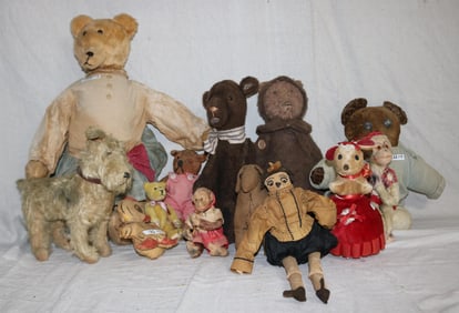 LOT 13 CLOTH TOYS, BEARS, MONKEYS, DOGS, WOMAN,