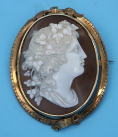 VICTORIAN 14K GOLD FRAMED CAMEO, TESTED, SHELL