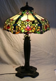 LARGE CONTEMPORARY LEADED GLASS TABLE LAMP,