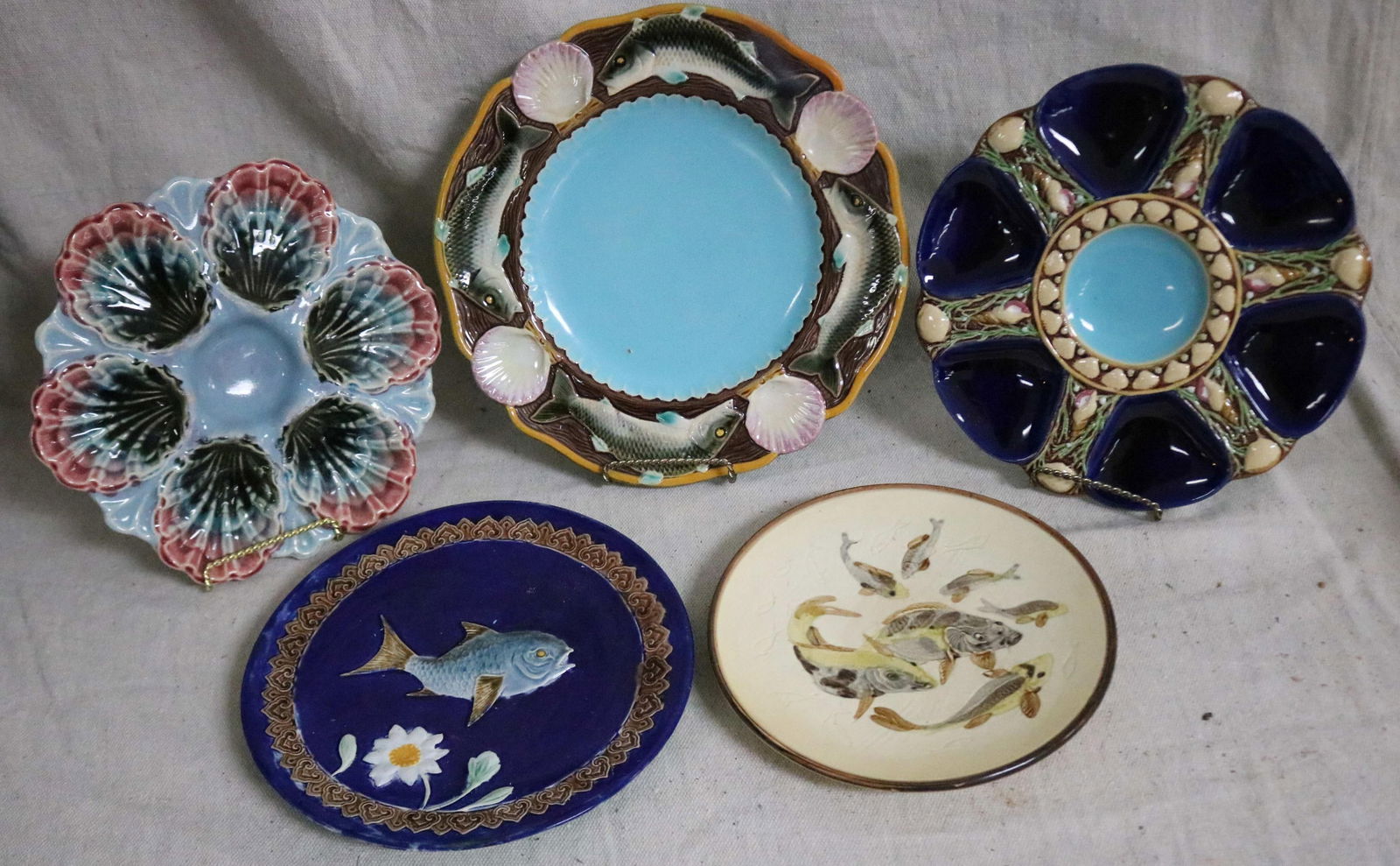 5 QUALITY VICTORIAN MAJOLICA PLATES, MINTON (1 of 7)