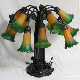 CONTEMPORARY 15 LIGHT LILY PAD LAMP WITH 14 ART