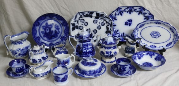 LOT 19 PCS. FLO BLUE, PLATTERS, TEA POT, SUGAR
